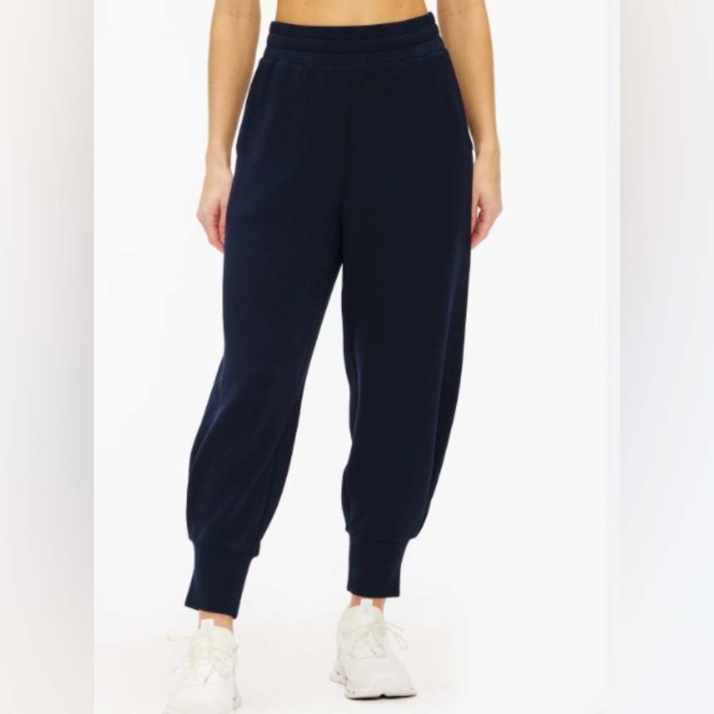 Varley - DoubleSoft® Relaxed 25” Black Cuffed Sweatpants (M)